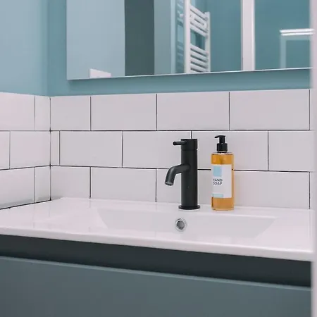 Centrico Con Luz Y Belleza By * Vigo